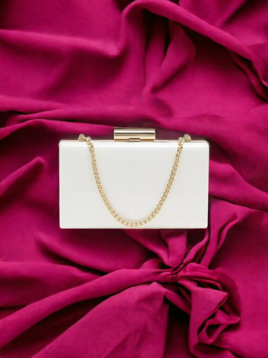 Perfect for special occasions or nights out on the town, our Glam Clutch adds a touch of luxury to any look. 