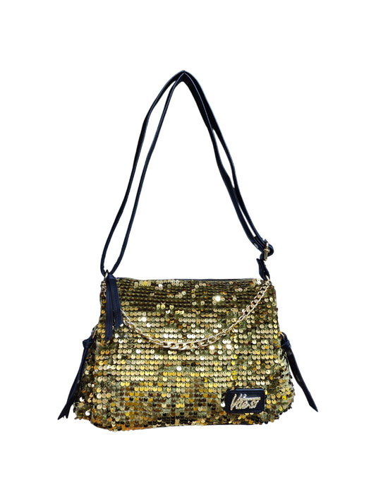 Gold sequin crossbody for a casual day out. 